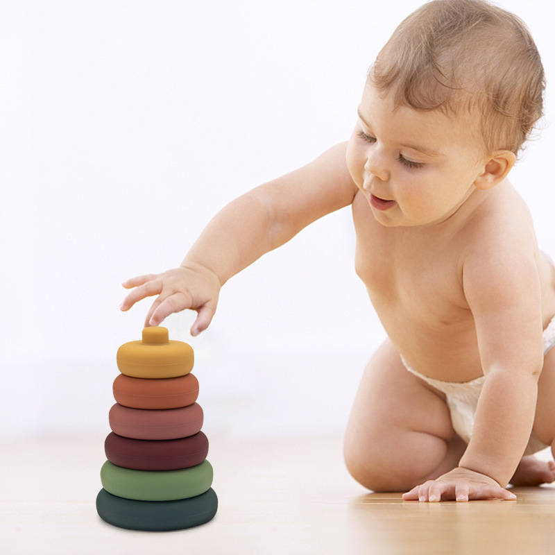 Baby zacht siliconen regenboogring stapeltorenspeelgoed